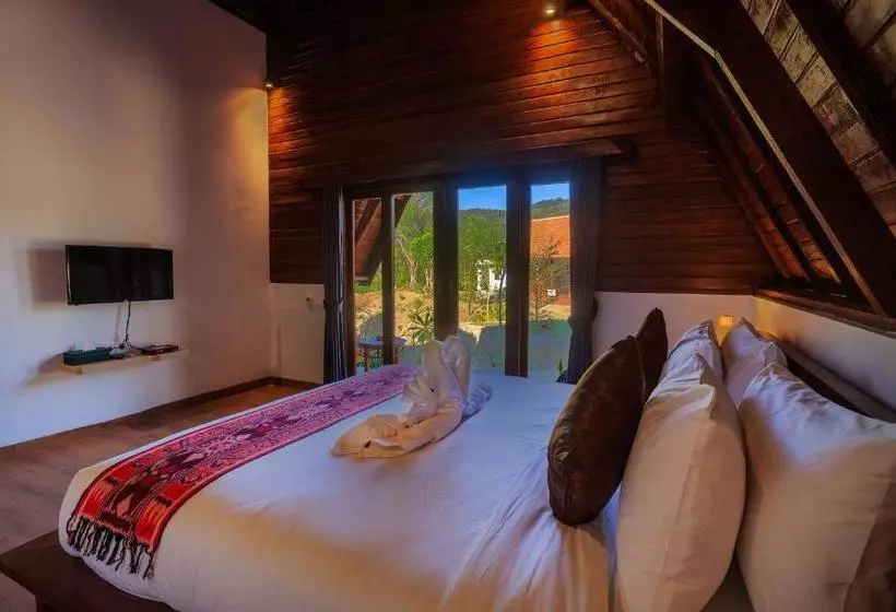 ペンション Tanjung Lima Villas Labuan Bajo