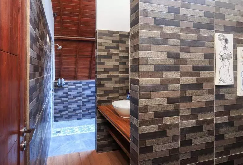ペンション Tanjung Lima Villas Labuan Bajo