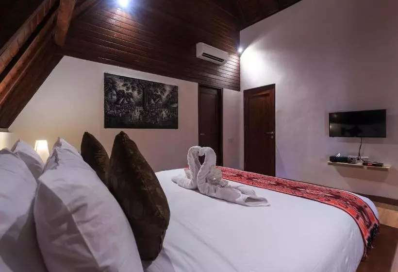 ペンション Tanjung Lima Villas Labuan Bajo
