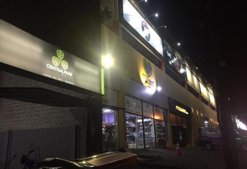 تختخواب و صبحانه Central Park Cde