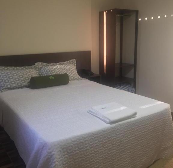 تختخواب و صبحانه Central Park Cde