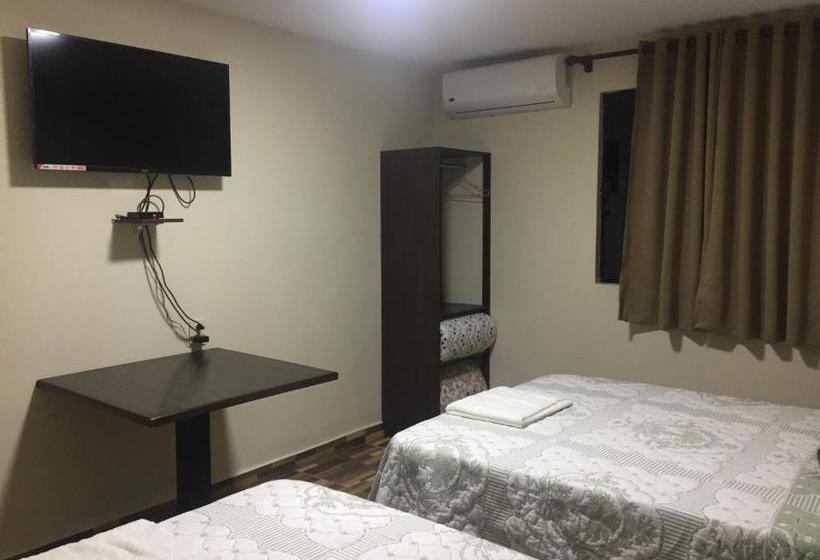 تختخواب و صبحانه Central Park Cde