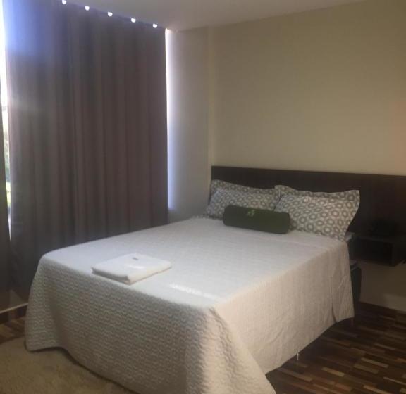 تختخواب و صبحانه Central Park Cde