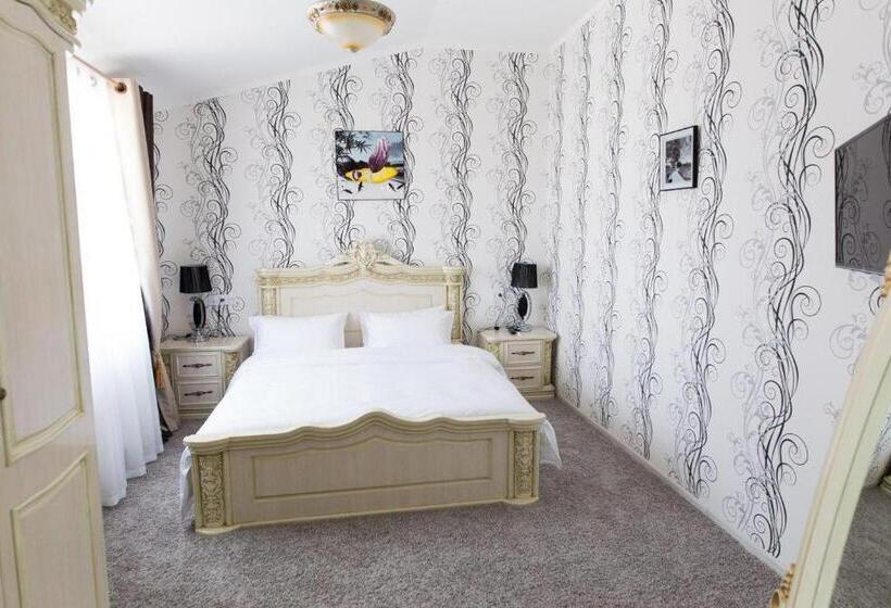 בית מלון כפרי Alexander