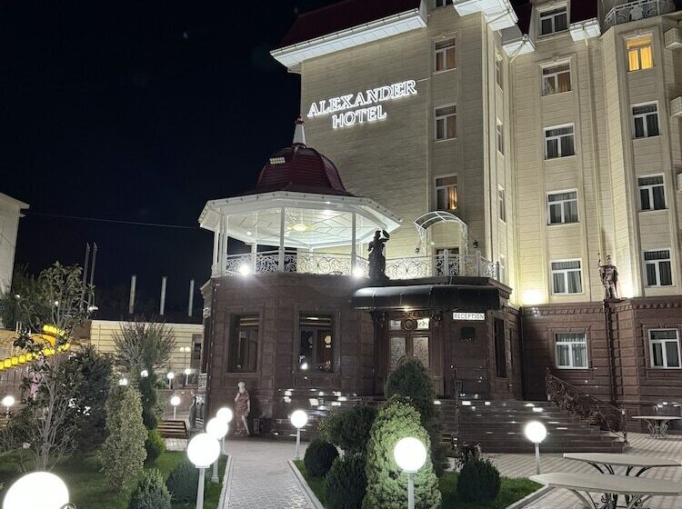 בית מלון כפרי Alexander