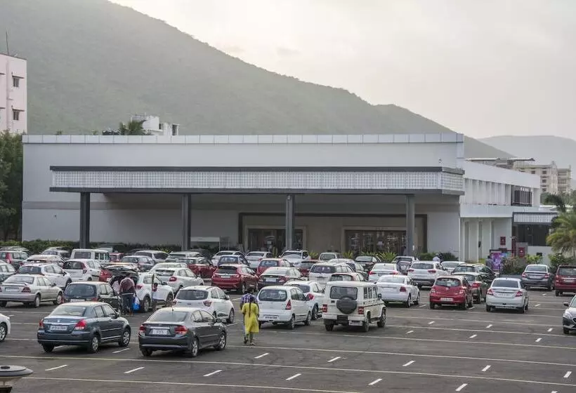 ホテル Vizag Conventions