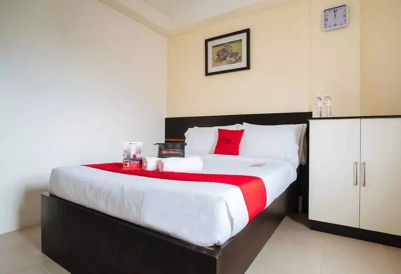 هتل Reddoorz Plus At Evangelista Street Makati