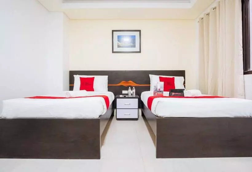 هتل Reddoorz Plus At Evangelista Street Makati