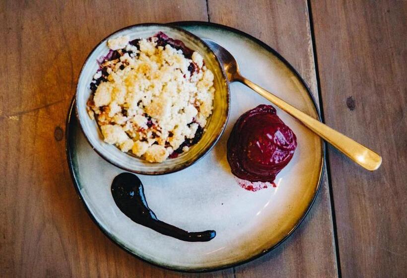 Chalet Hotel La Tuviere Bike Inn