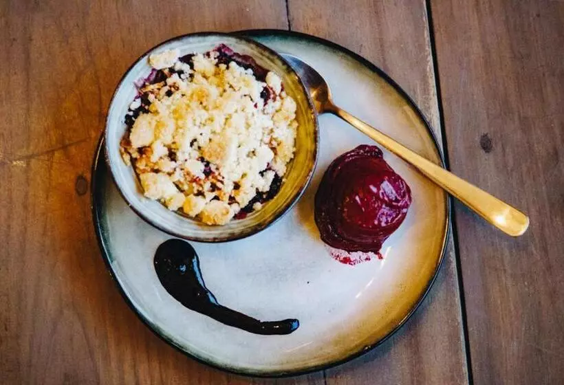 Chalet Hotel La Tuviere Bike Inn