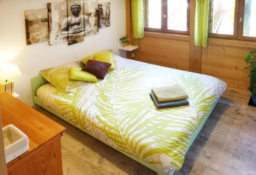 Chalet Hotel La Tuviere Bike Inn