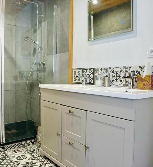 Chalet Hotel La Tuviere Bike Inn