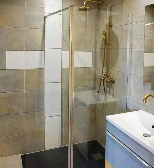 Chalet Hotel La Tuviere Bike Inn