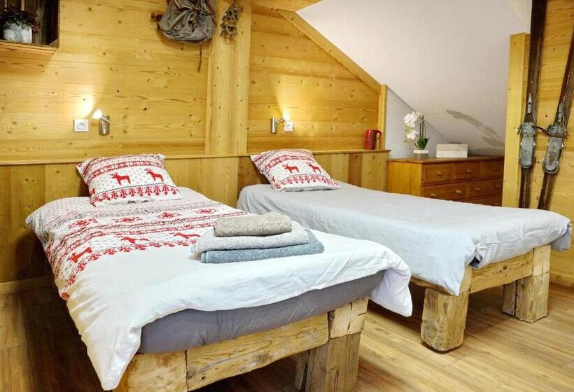 Chalet Hotel La Tuviere Bike Inn