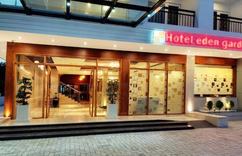 ホテル Eden Garden