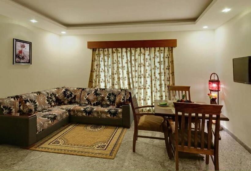 ホテル Eden Garden