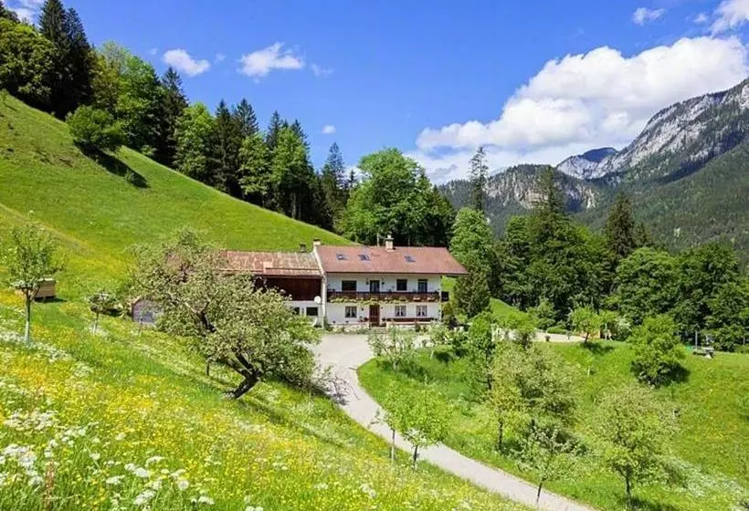 ホテル Pension Scheuerbichl