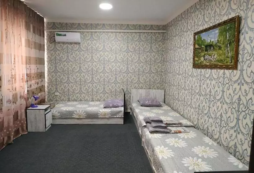 Majatalo Family Guest House   Friends J