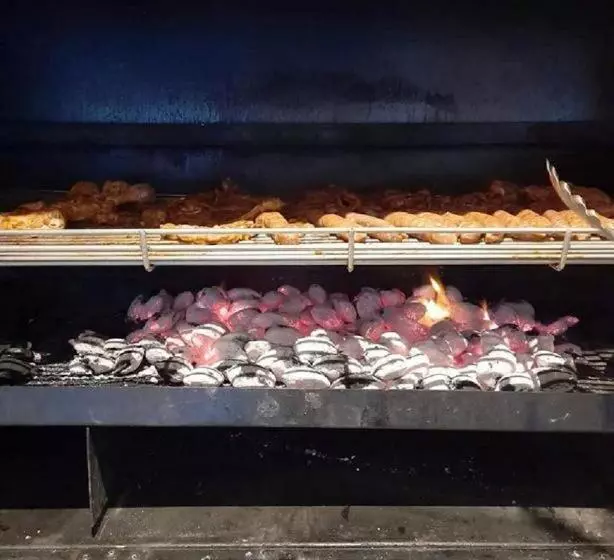 Aamiaismajoitus (B&B) 66 On Monzali 4 Star Luxury Guesthouse