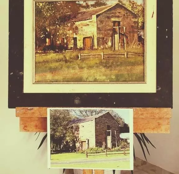 Aamiaismajoitus (B&B) 66 On Monzali 4 Star Luxury Guesthouse