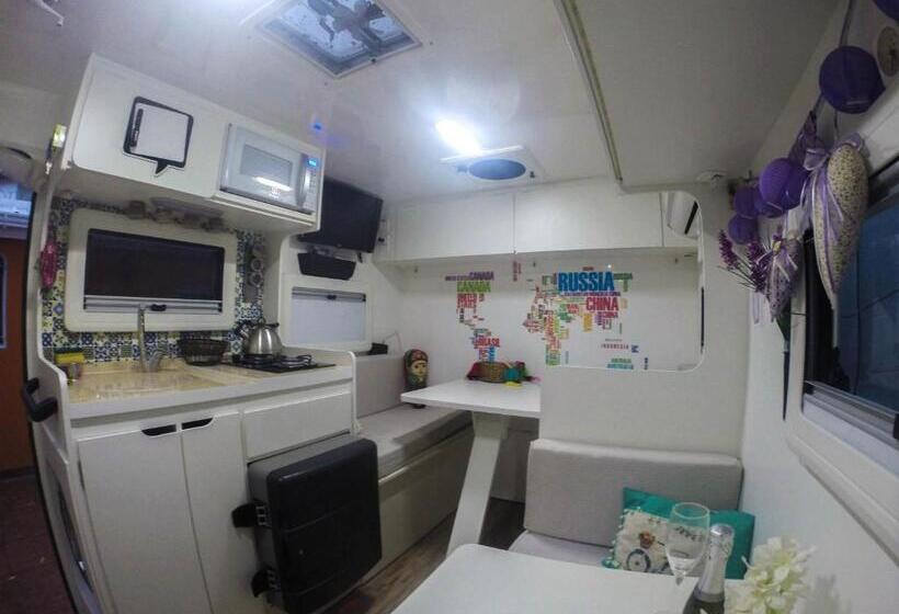 تختخواب و صبحانه Andiamo Guest House