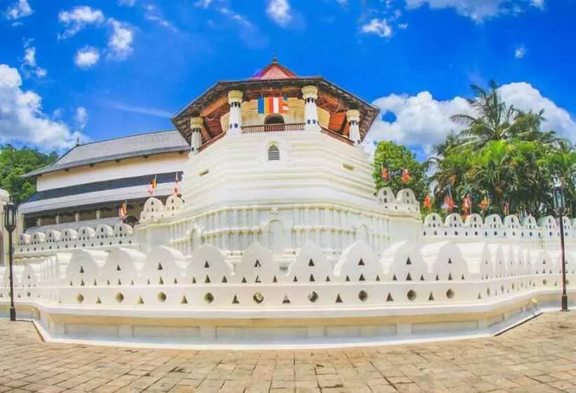 Hotelli Sigiriya Kingdom Resort