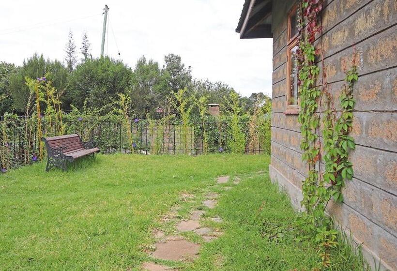 پانسیون Olesamara Collection