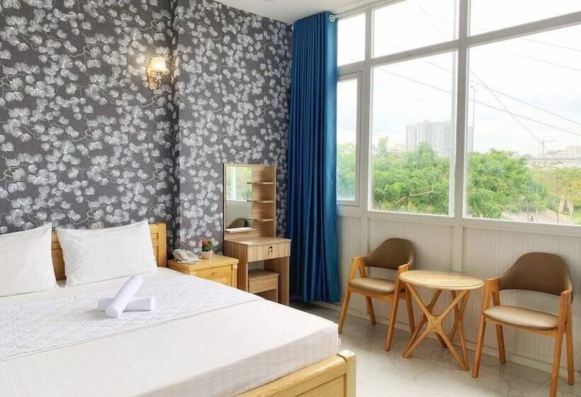 펜션 Reddoorz Near Mertasari Beach