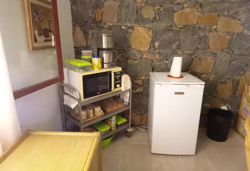 تختخواب و صبحانه Chambre Indépendante