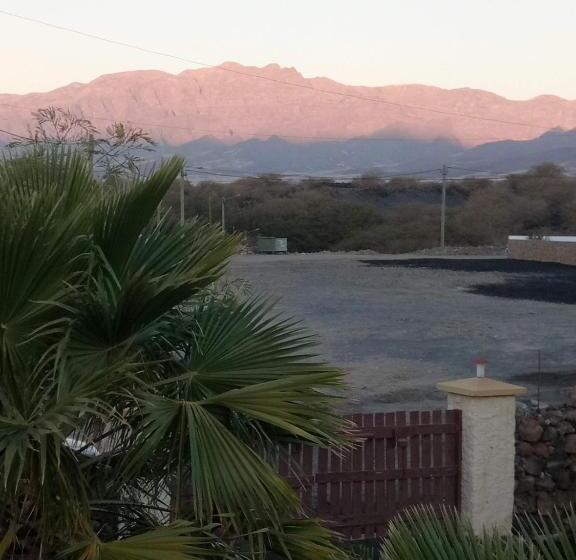 تختخواب و صبحانه Chambre Indépendante