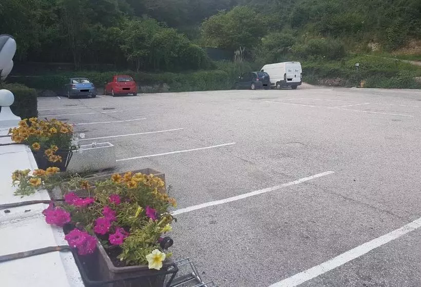ホテル Albergo Meridiana