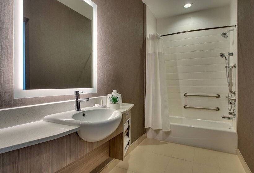 Отель Springhill Suites By Marriott Gulfport I10