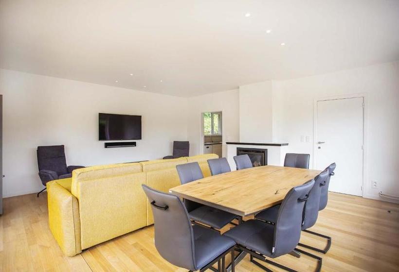 ペンション Huize Mamoesh