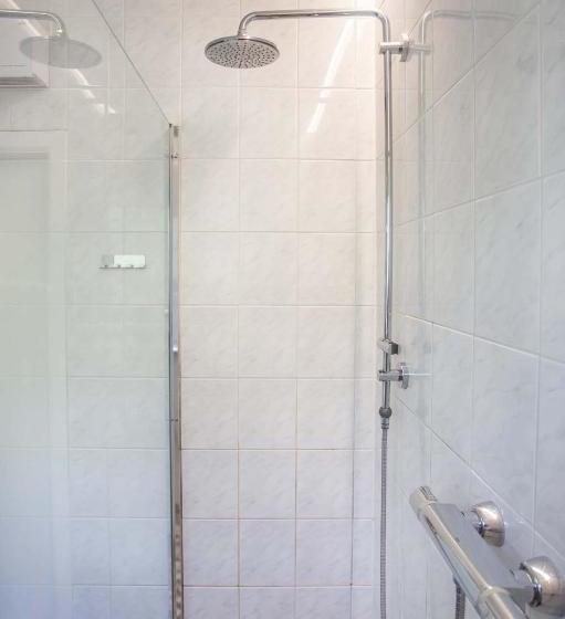 ペンション Huize Mamoesh