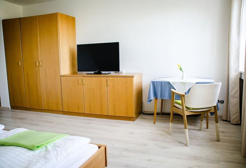 ユースホステル Wallfahrts Gaststätte Heilbrünnl