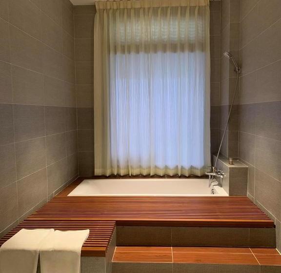 هتل Chaung Thar Lodge