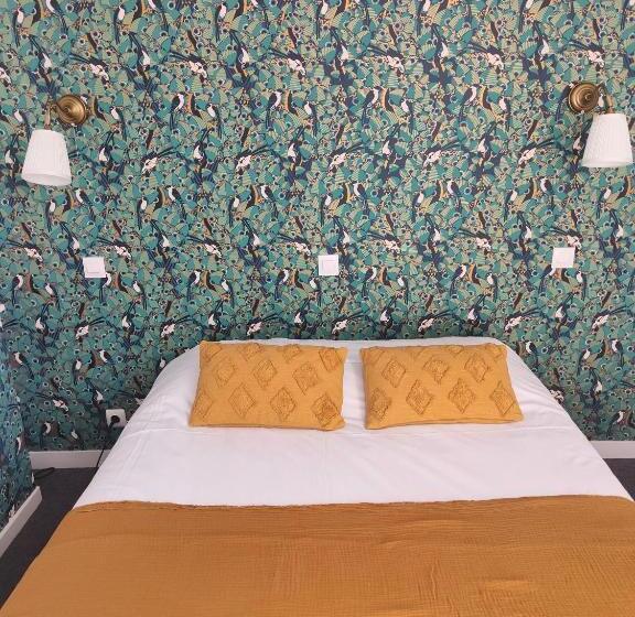 בית מלון כפרי Hôtel L Espérance Vitré