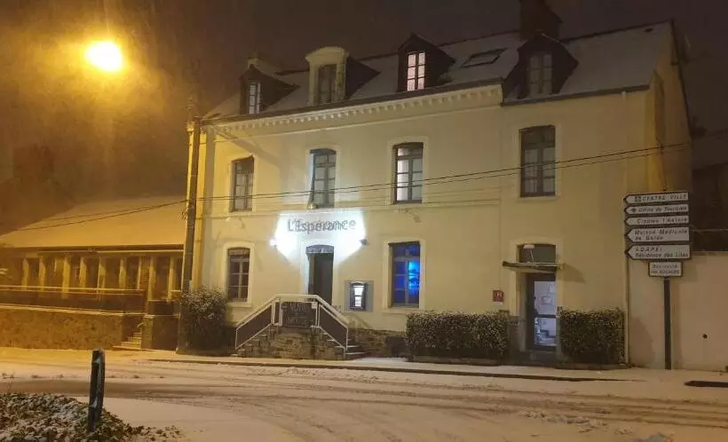 ホテル Hôtel L Espérance Vitré