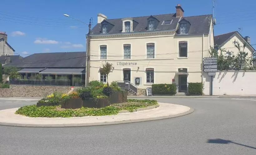 ホテル Hôtel L Espérance Vitré