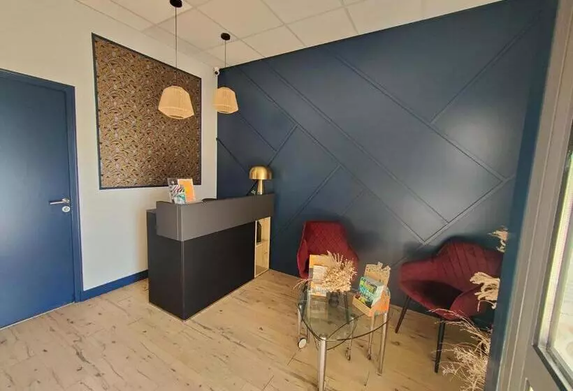 ホテル Hôtel L Espérance Vitré