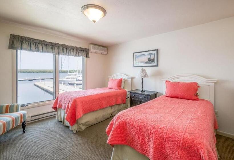 הוסטל Harbor Guest House