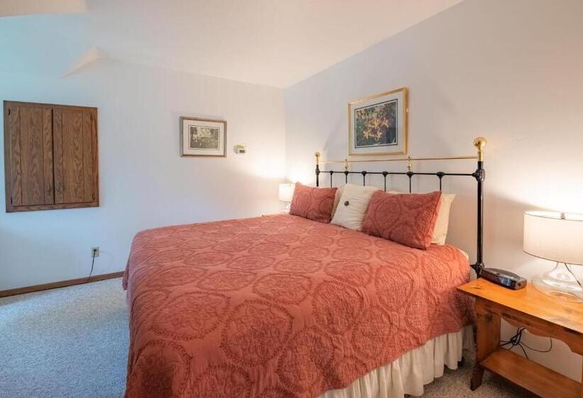 הוסטל Harbor Guest House