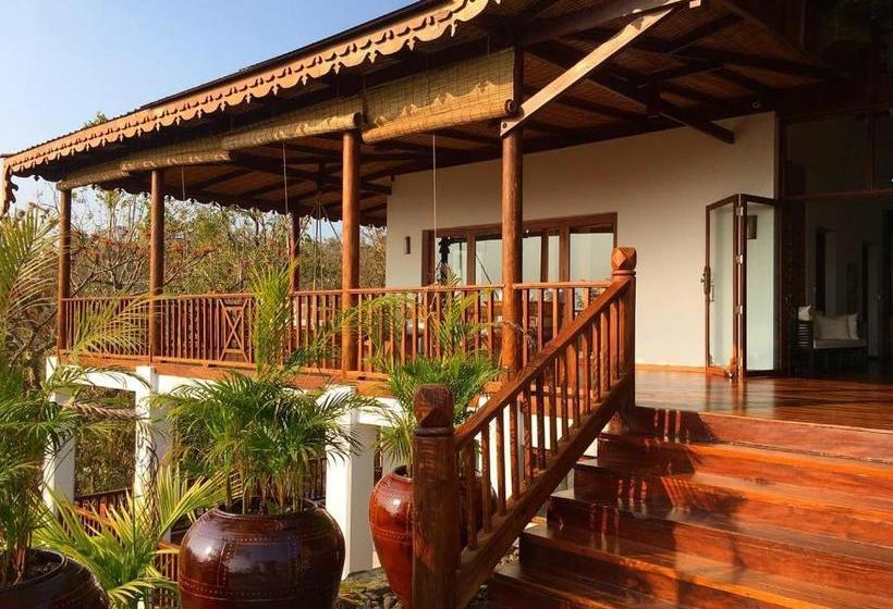 تختخواب و صبحانه Lakeview Lodge Ngapali