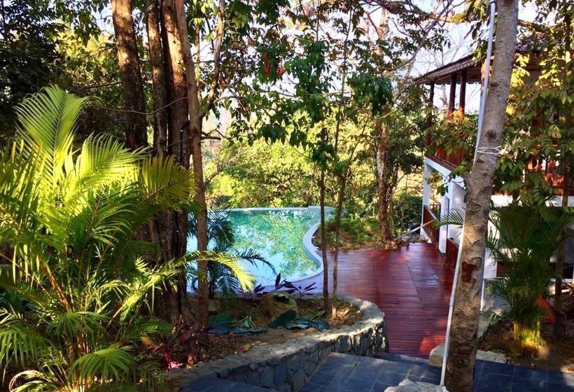 تختخواب و صبحانه Lakeview Lodge Ngapali