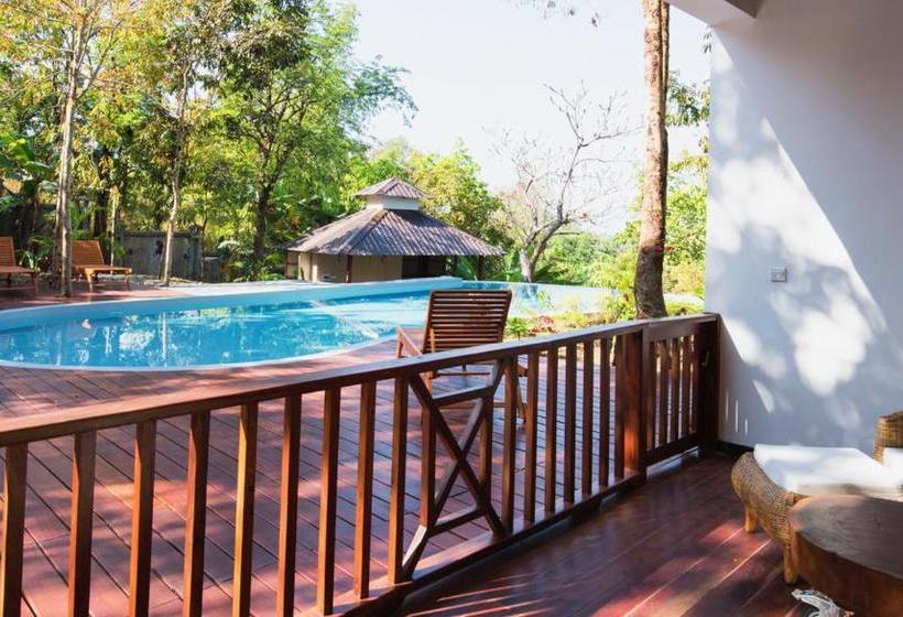 تختخواب و صبحانه Lakeview Lodge Ngapali