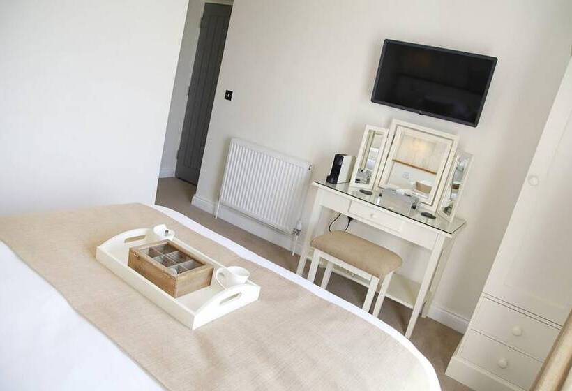 Hotel The Estuary A Bar With Rooms