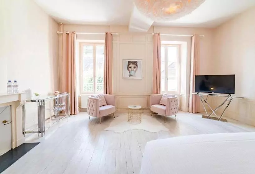 تختخواب و صبحانه La Villa Ribière