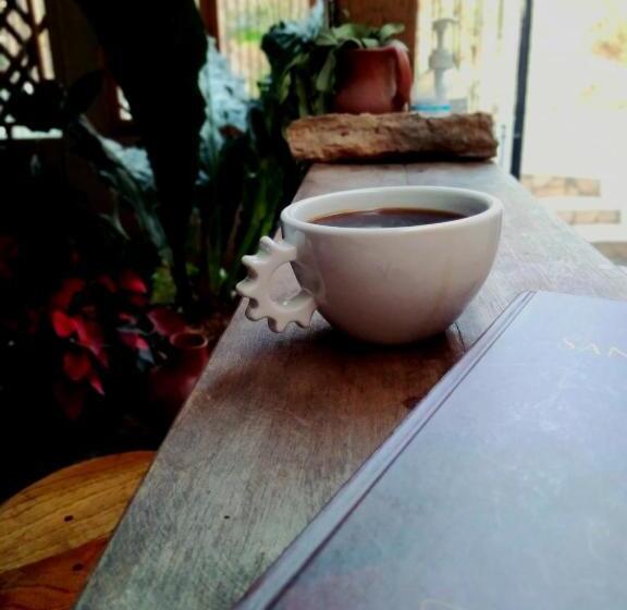 تختخواب و صبحانه Rosalila