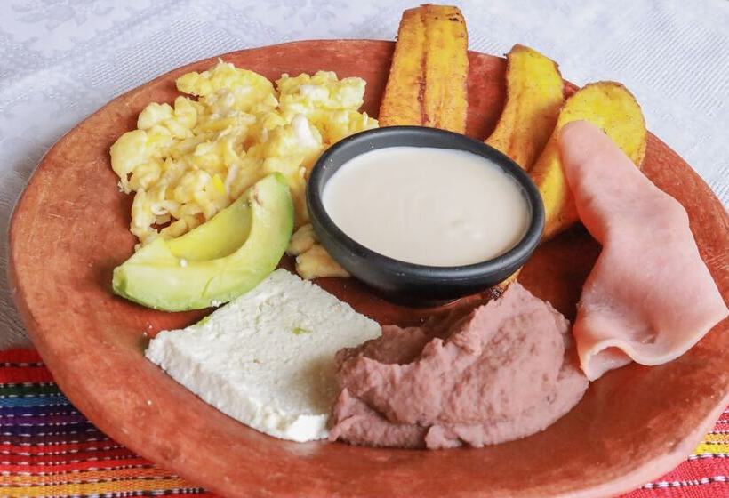 تختخواب و صبحانه Rosalila