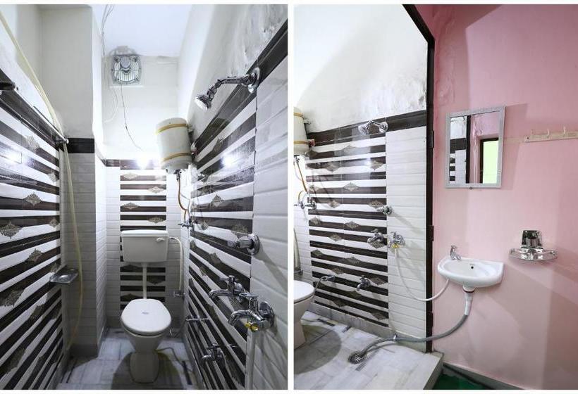 ホテル Spot On 44251 Suraj Inn